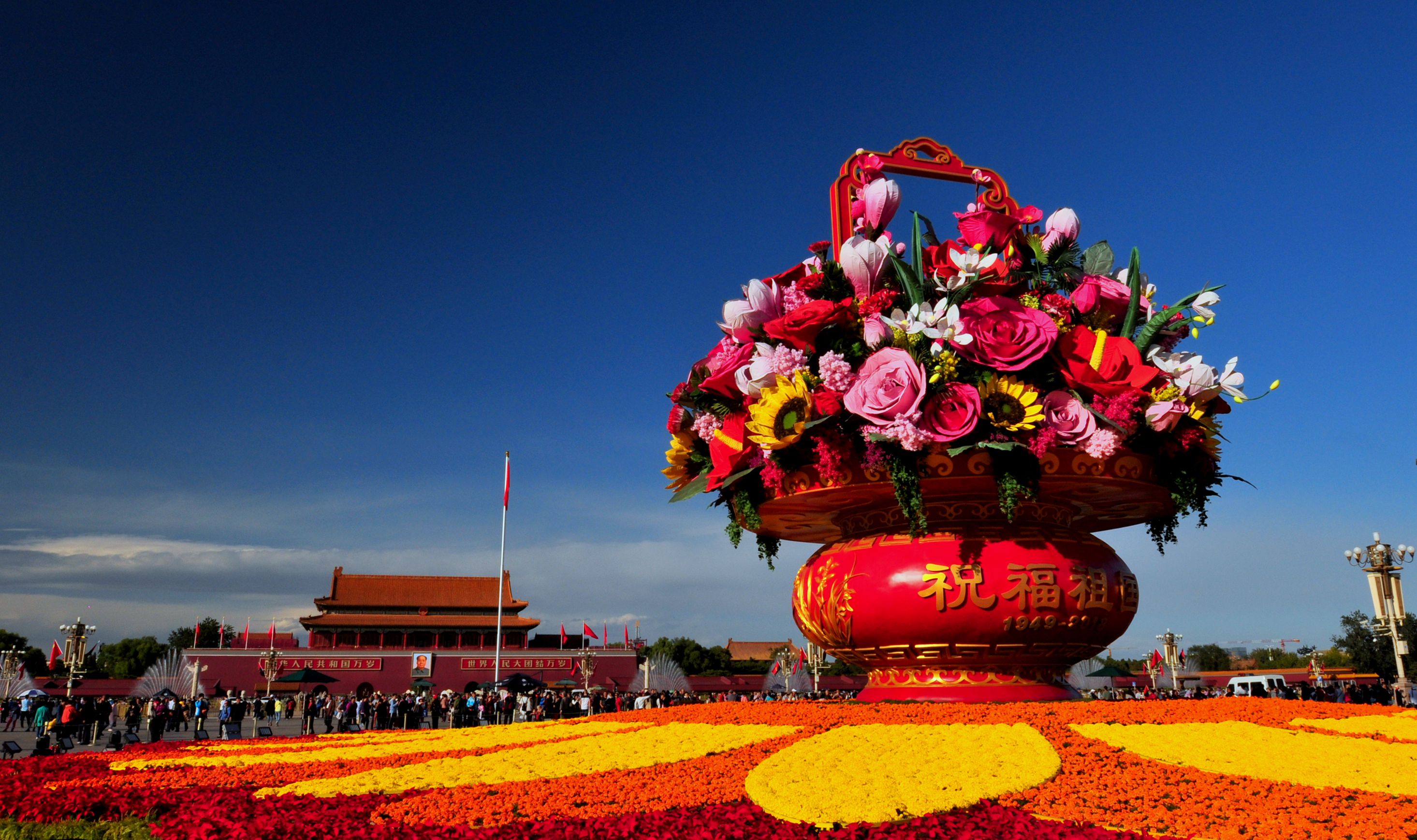 《祝福祖国》组照8张