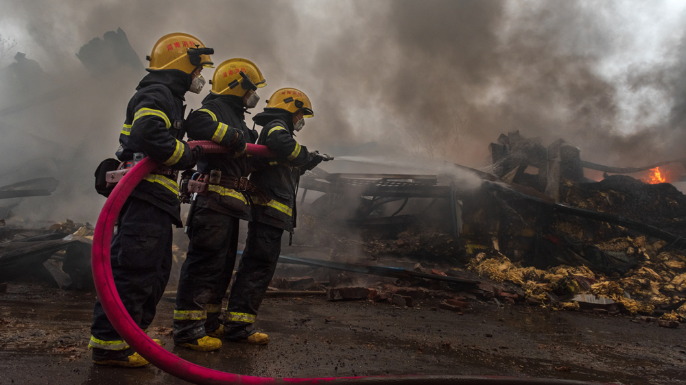 (组照6)—2019年1月拍摄于湖南省邵东县檀山铺火灾救援现场