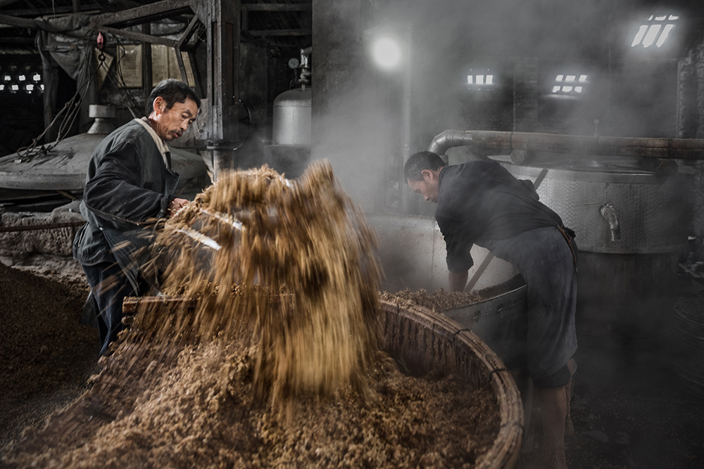 《土法酿酒》组图-高帆杯"行走中国"全国摄影大展投稿区-大众摄影网