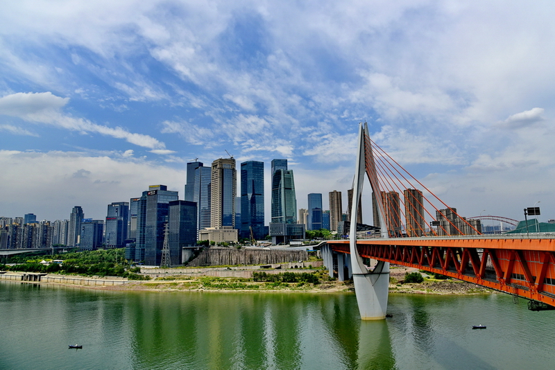 2018年9月期间,游三峡的第一站重庆,在嘉陵江畔留影.