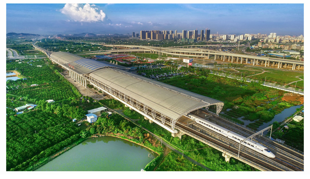 轻轨到我家(2018年7月1日江门轻轨线正式开通).jpg