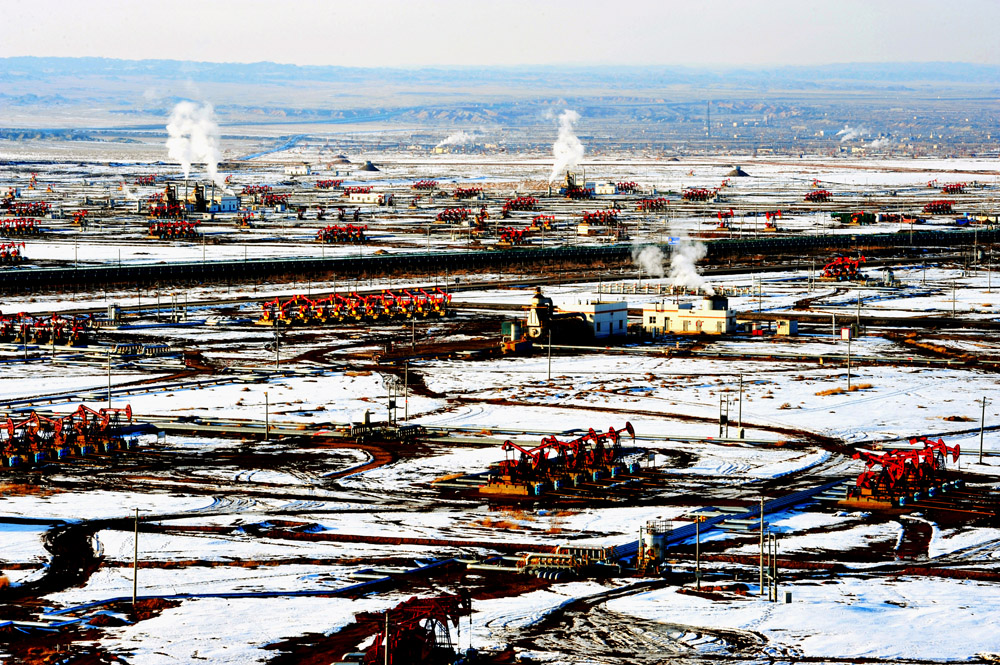 2016年3月6日,新疆克拉玛依油田红山公司稠油作业区生产现场的高温