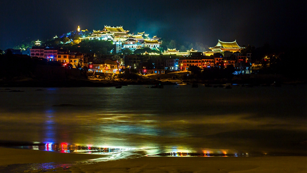 《圣殿之夜》 郭乘风 摄于莆田湄洲岛 13859813053 莆田市涵江区涵芳