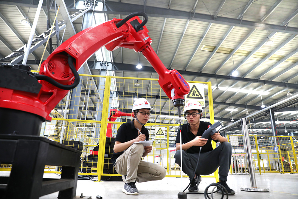 《马鞍山欢颜工业机器人入场调试》.jpg