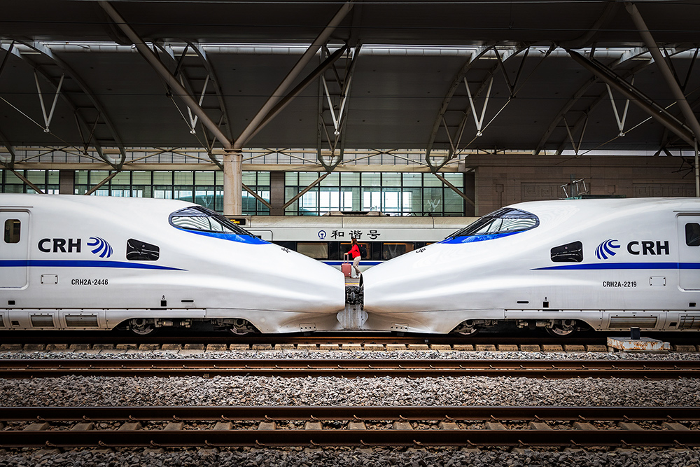 《幸福和谐号》组照(1-6)