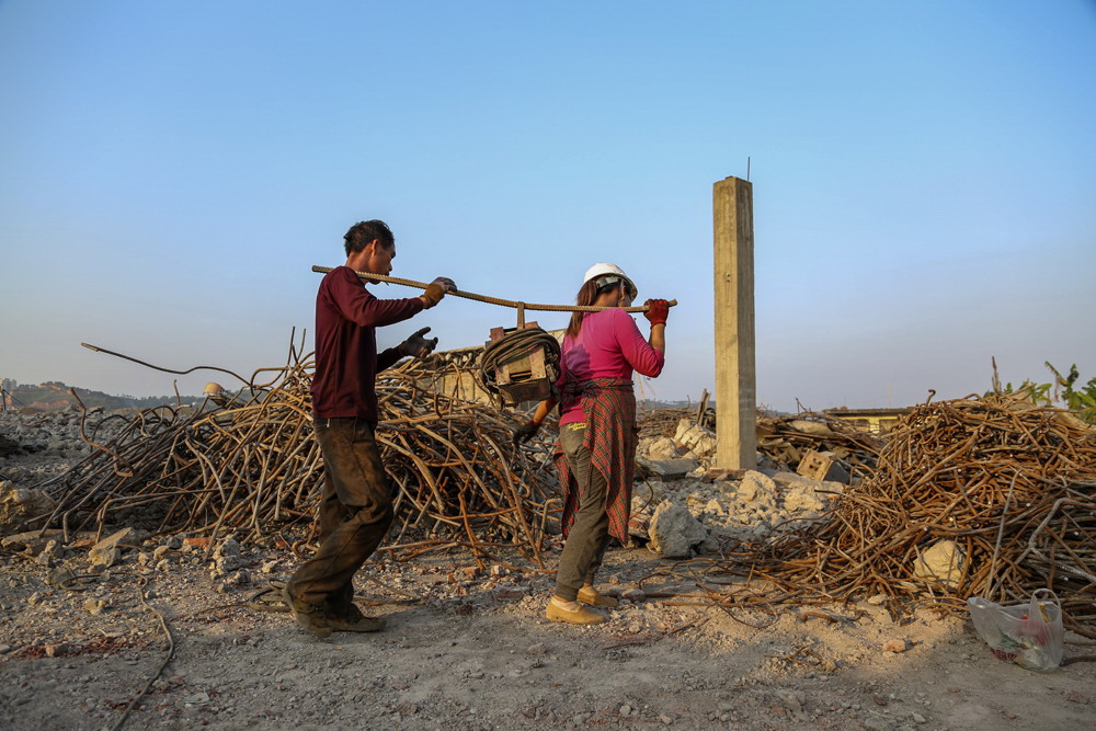 艰苦"创业人"(组照)-"我和我的祖国"摄影类征稿区-大众摄影网 -