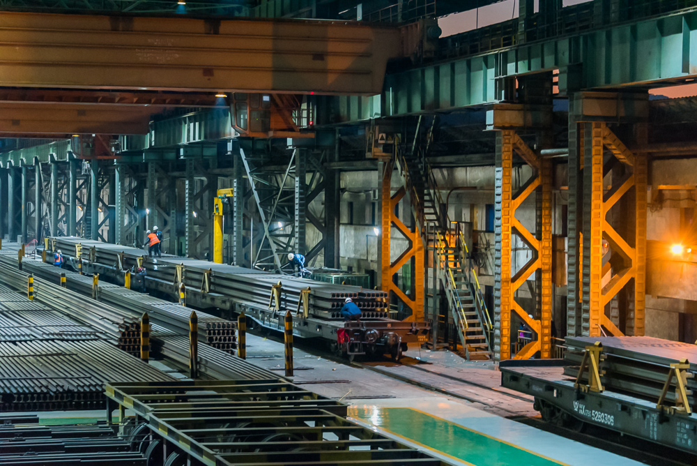 组图:高铁百米重轨生产基地——攀钢轨梁厂