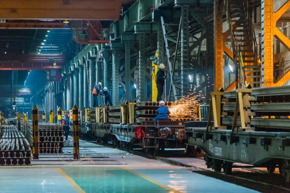 组图:高铁百米重轨生产基地——攀钢轨梁厂-高帆杯"行走中国"全国摄影