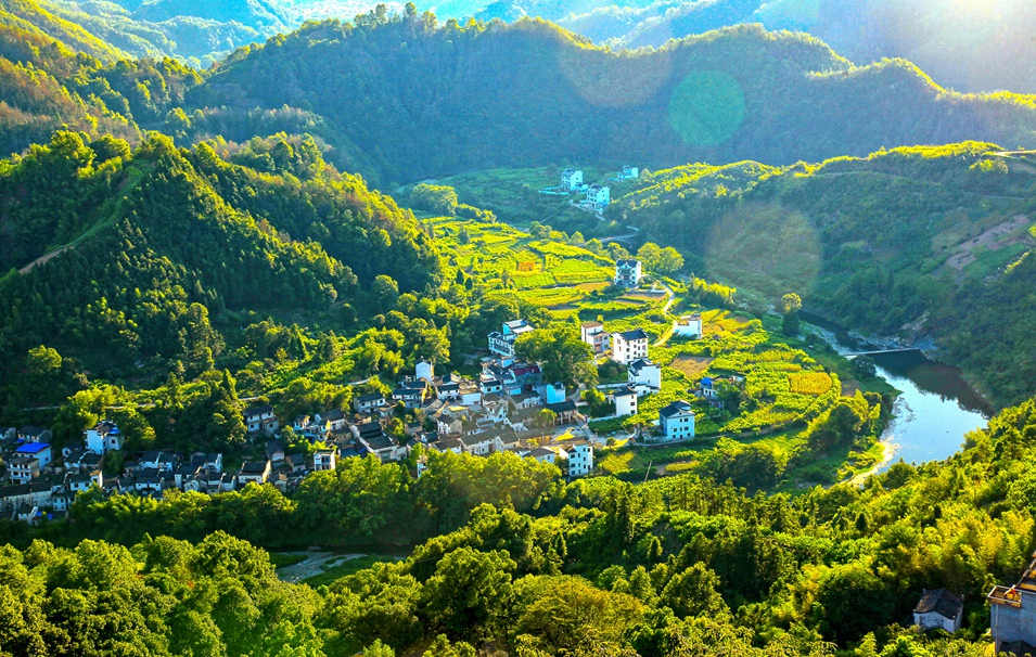 18年,皖南山区景色.