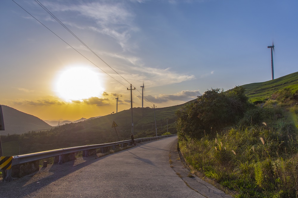 《甬城最美风车公路》(组图)