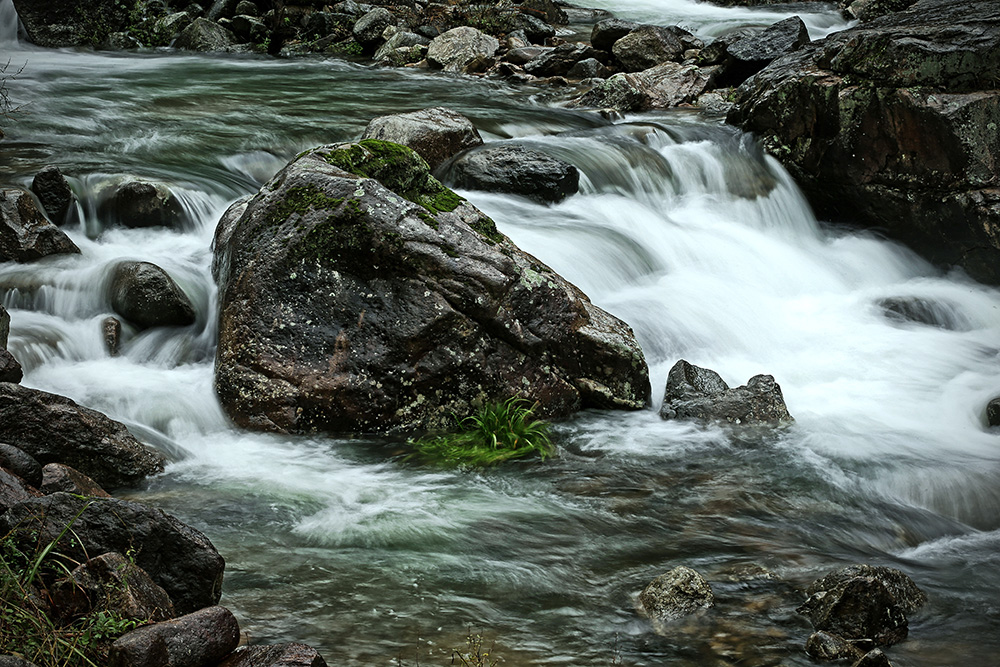 流水不腐(组照8幅)