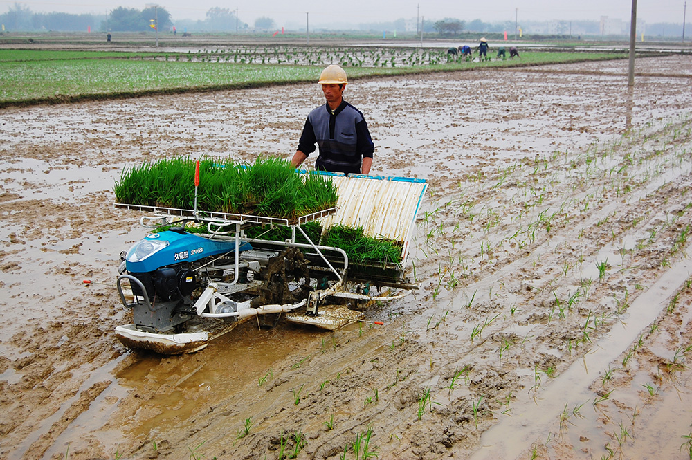 农业机械化助农增收-高帆杯"行走中国"全国摄影大展投稿区-大众摄影网