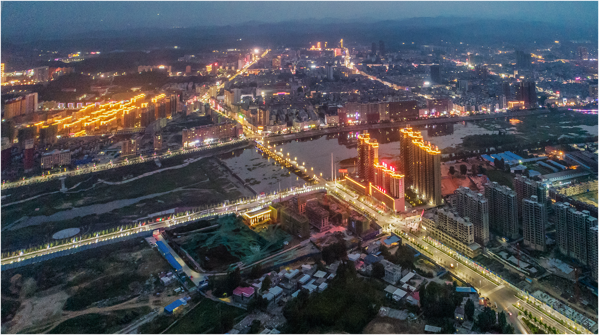 2019-7-13拍摄于南召县城 2019-7-13拍摄于南召县城 2019-7-13拍摄于