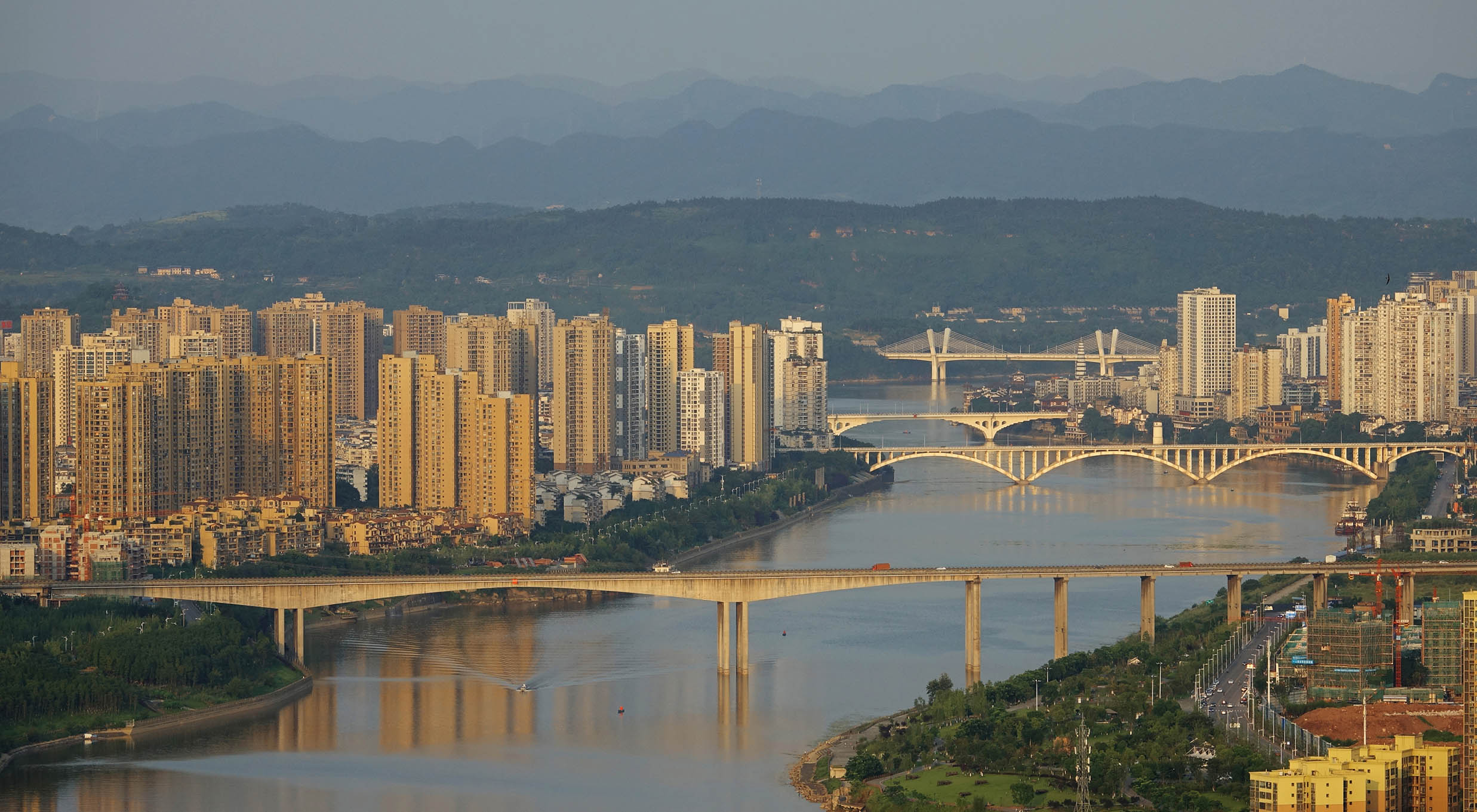 一座座青山一座座桥