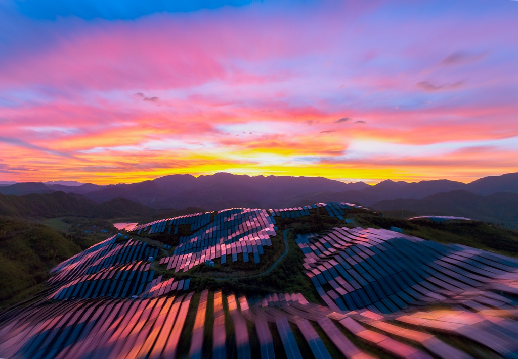 光伏能源-"我遇见最美的光"——第四届全国医务人员摄影大展 自然之光