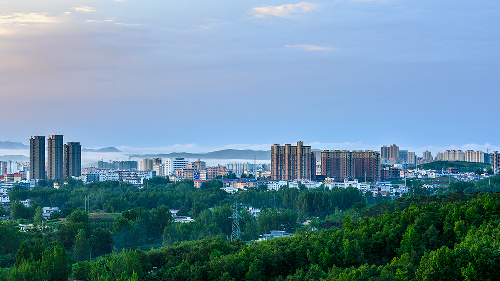 山城旧貌换新颜