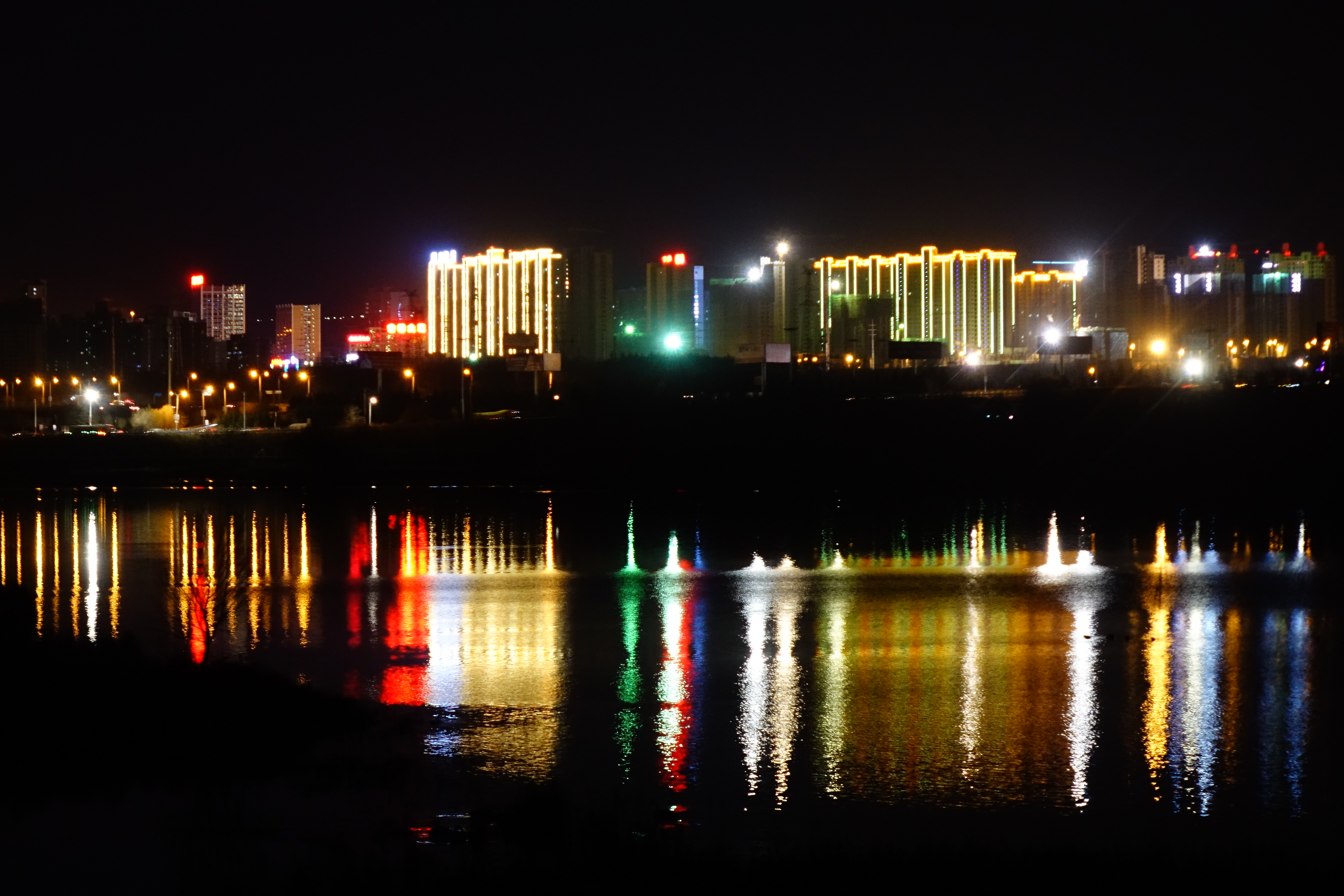 夜色天鹅湖-第三届天鹅之城—中国三门峡自然生态国际摄影大展征稿区
