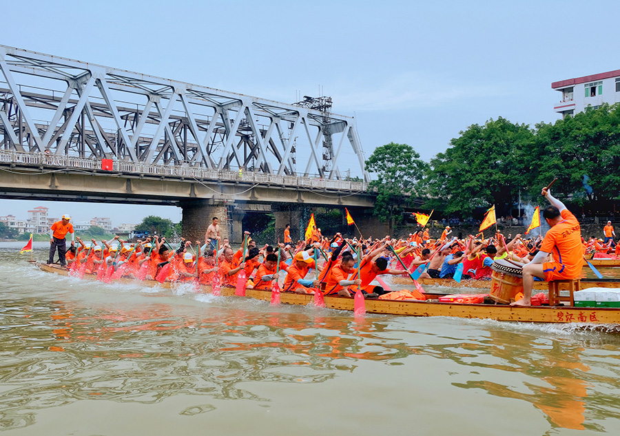 龙舟竞渡(组照)-"生态增城 旅游圣地"全国摄影大展投稿区-大众摄影网
