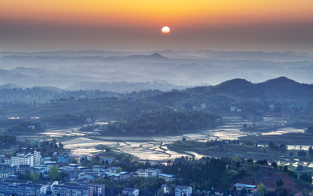 摄于重庆市合川区龙凤镇.