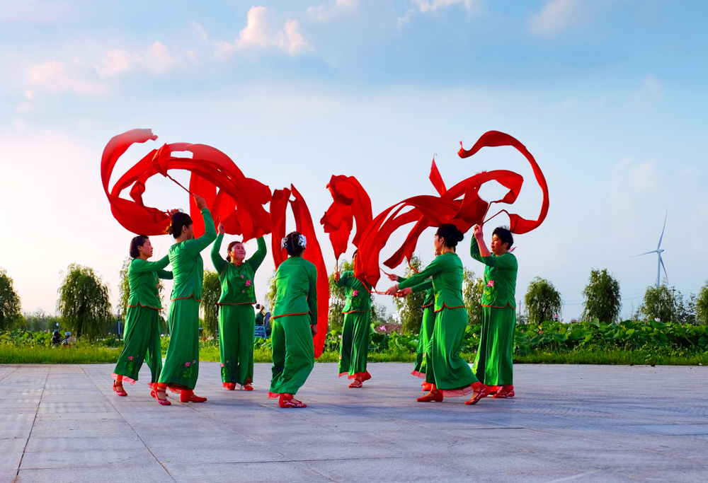 《丰富多彩的文化生活》