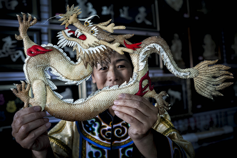 杜春森-赫哲族鱼皮工艺-(8-7)黑龙江佳木斯长青路521号-130097611668