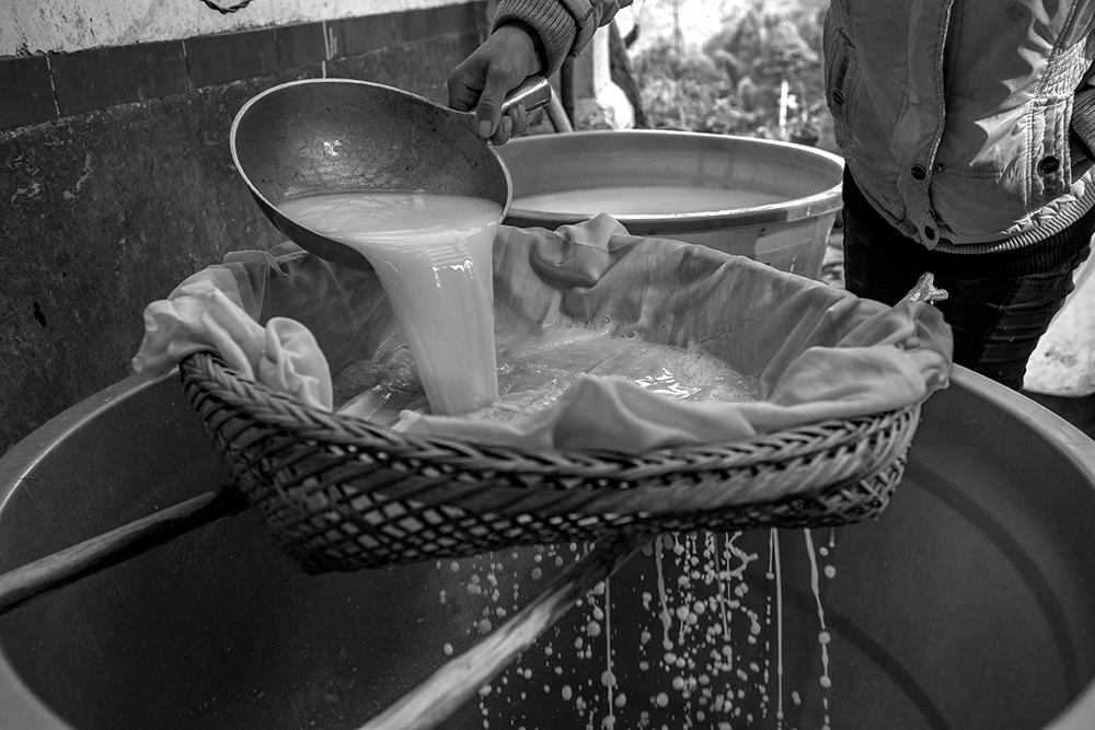 土家族野生葛粉制作技艺(组图八片)