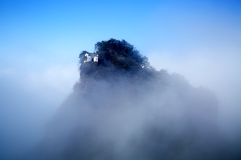 《云涌方腊寨》