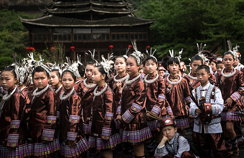 一年一度的侗族大戊梁歌会盛大活动上侗寨的孩子们.
