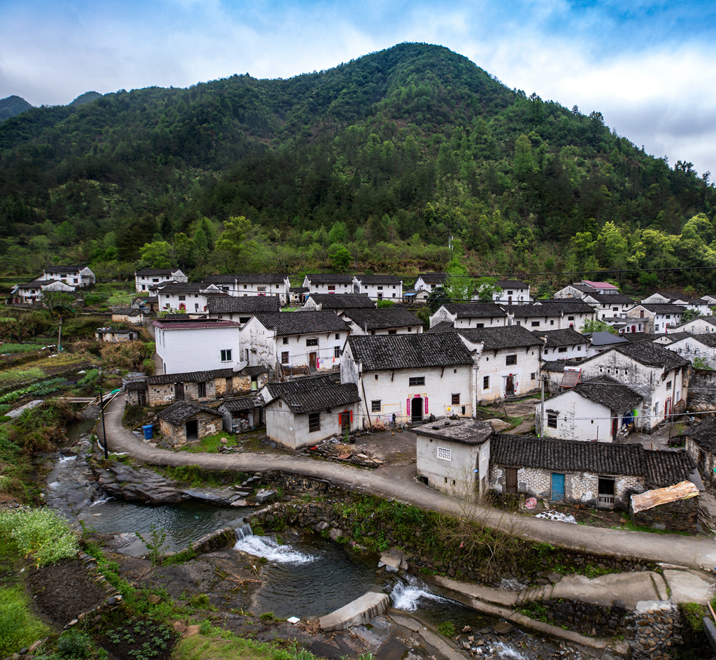 2019年4月10日拍摄于池州市石台县.