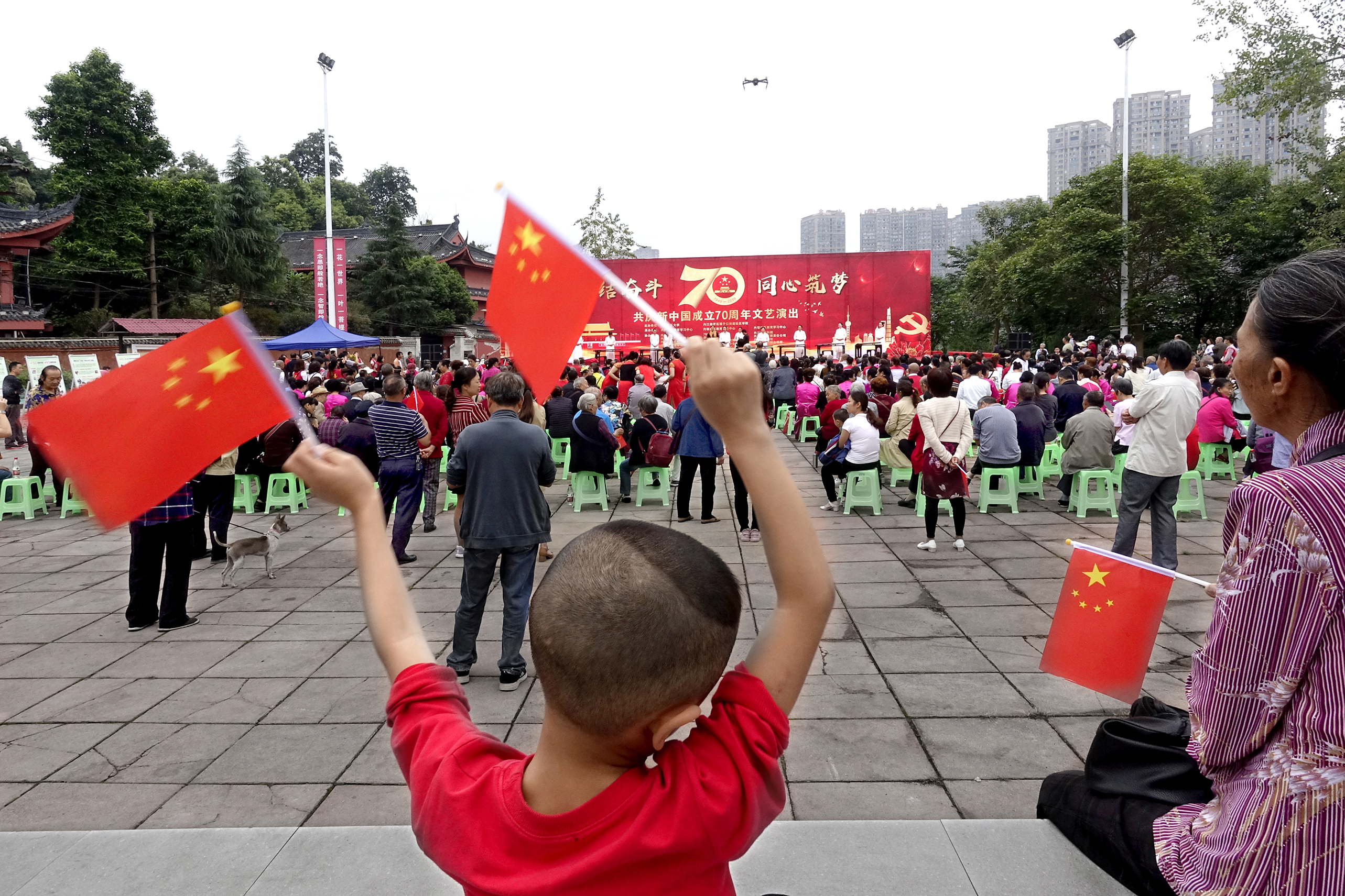 爱党,爱国-"我和我的祖国"摄影类征稿区-大众摄影网