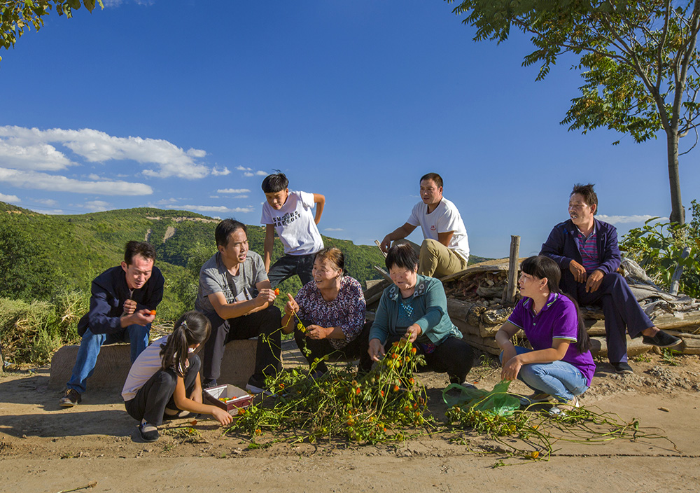 扶贫指导-中国第二届扶贫公益摄影大展投稿区-大众摄影网