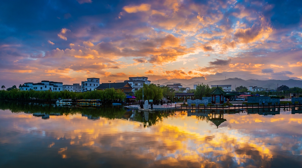 乡村新貌(组照2) 2018年8月摄于贵港市覃塘区平田村 梁敏敏