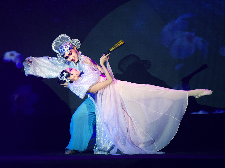 昆舞独韵61花梦(1)-《大众摄影》俱乐部团体会员