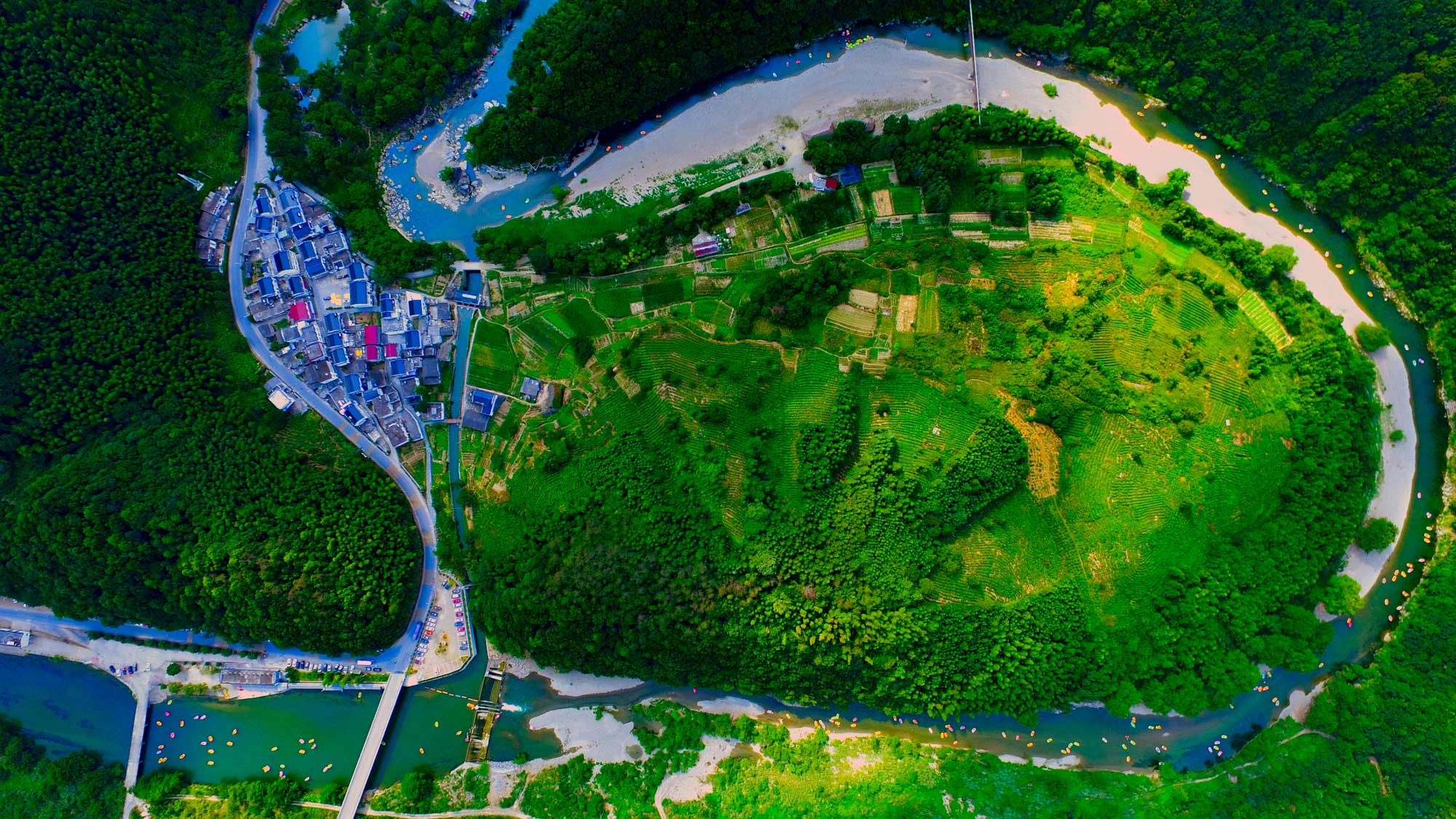 鸟瞰怪潭-第三届"中国原生态最美山乡——安徽石台