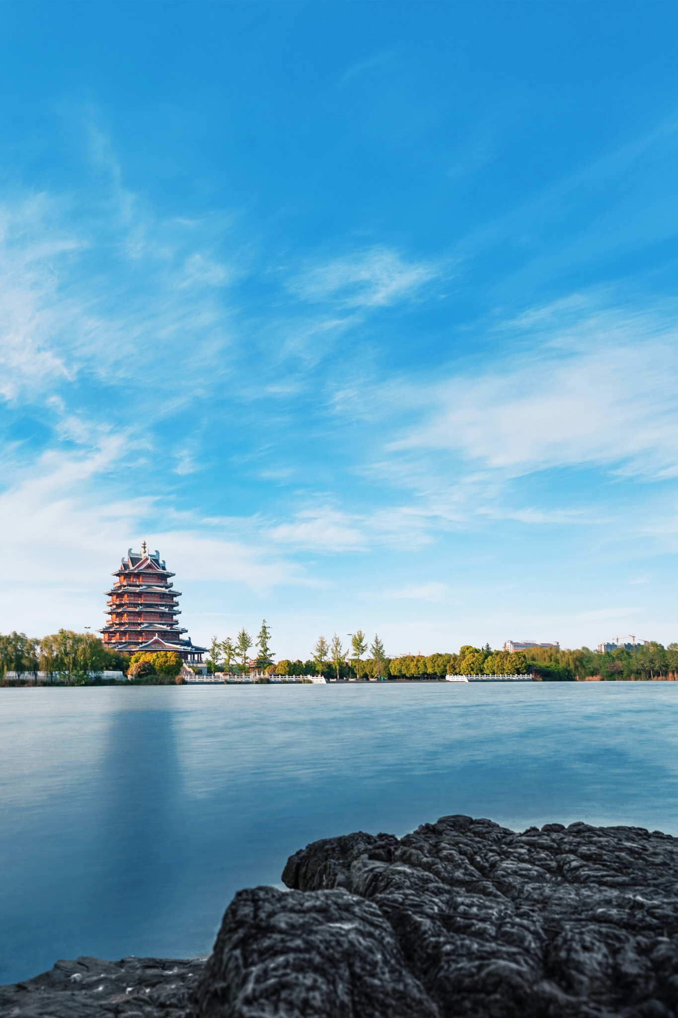 《隆鑫阁》