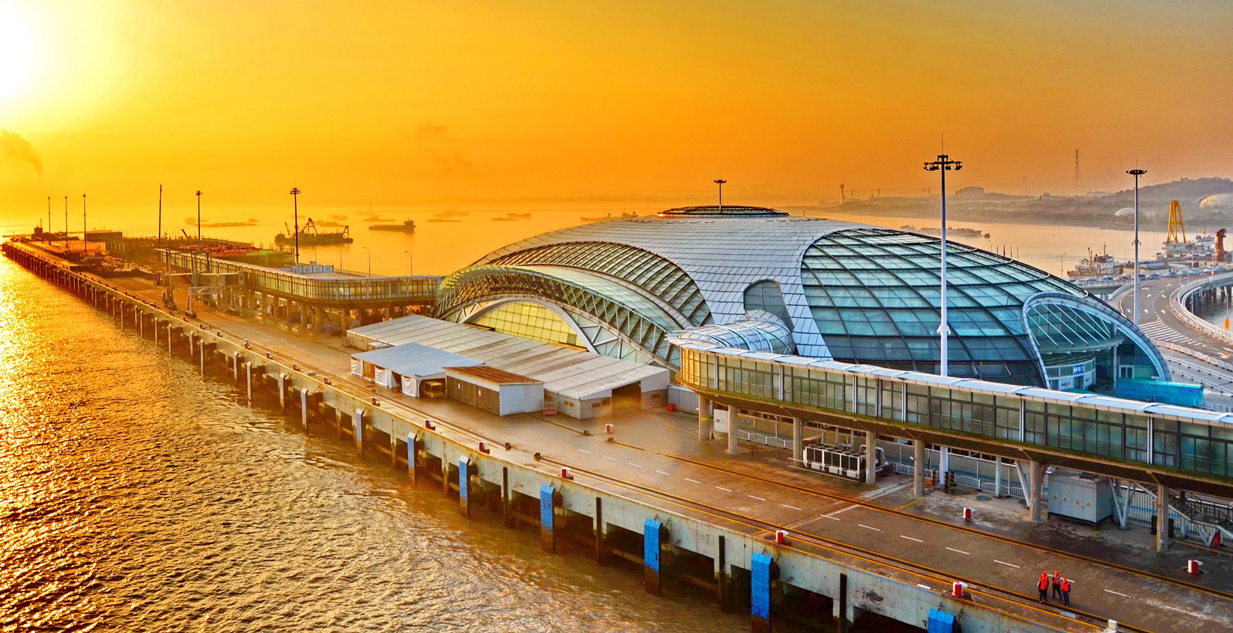 2016年12月31日早上在天海邮轮新世纪号甲板