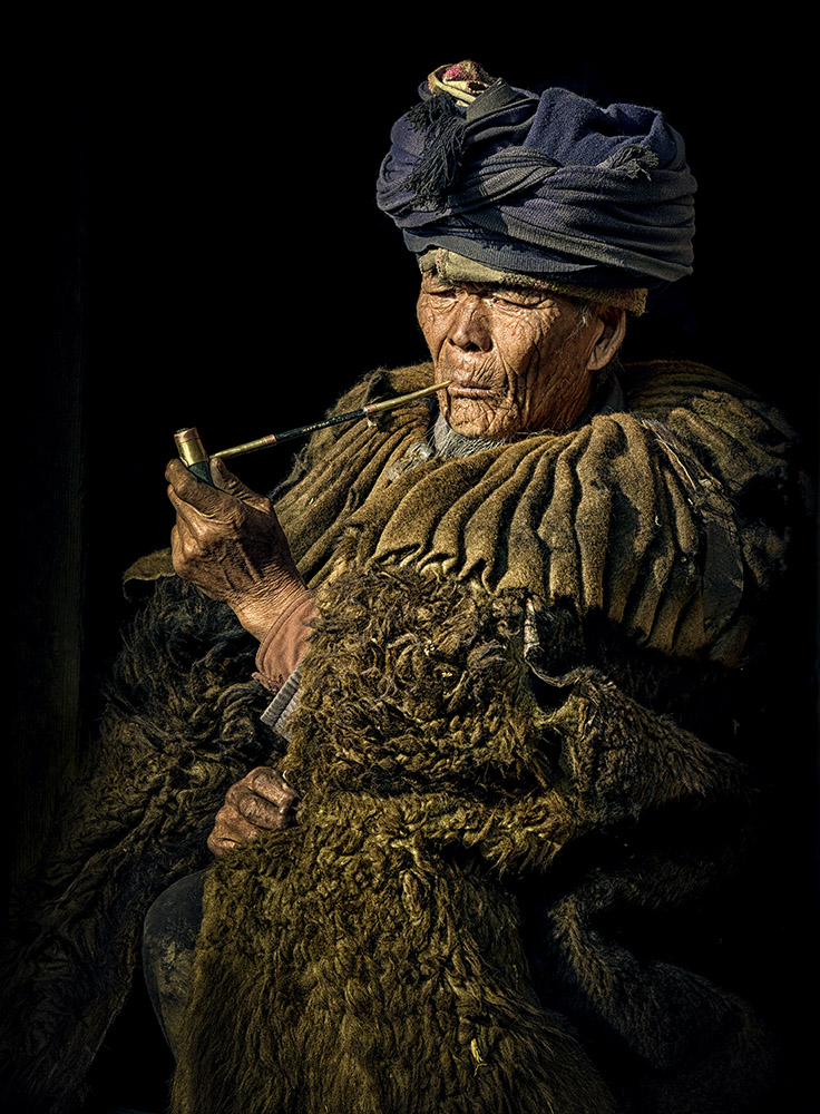 彝族老人-《大众摄影》俱乐部团体会员——湖南论坛俱乐部(3星)-大众