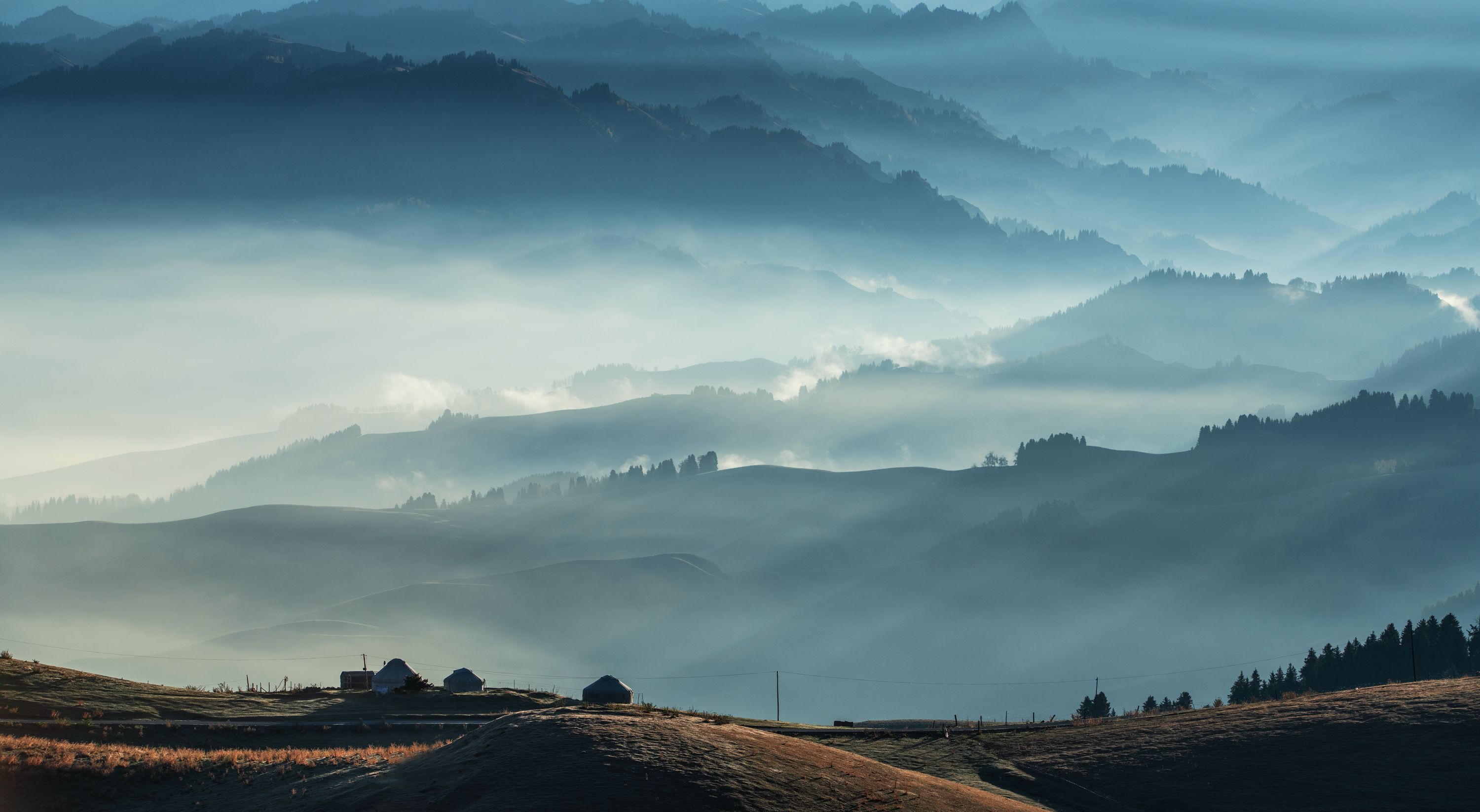 层峦叠嶂,拍摄于新疆江布拉克县江布拉克景区
