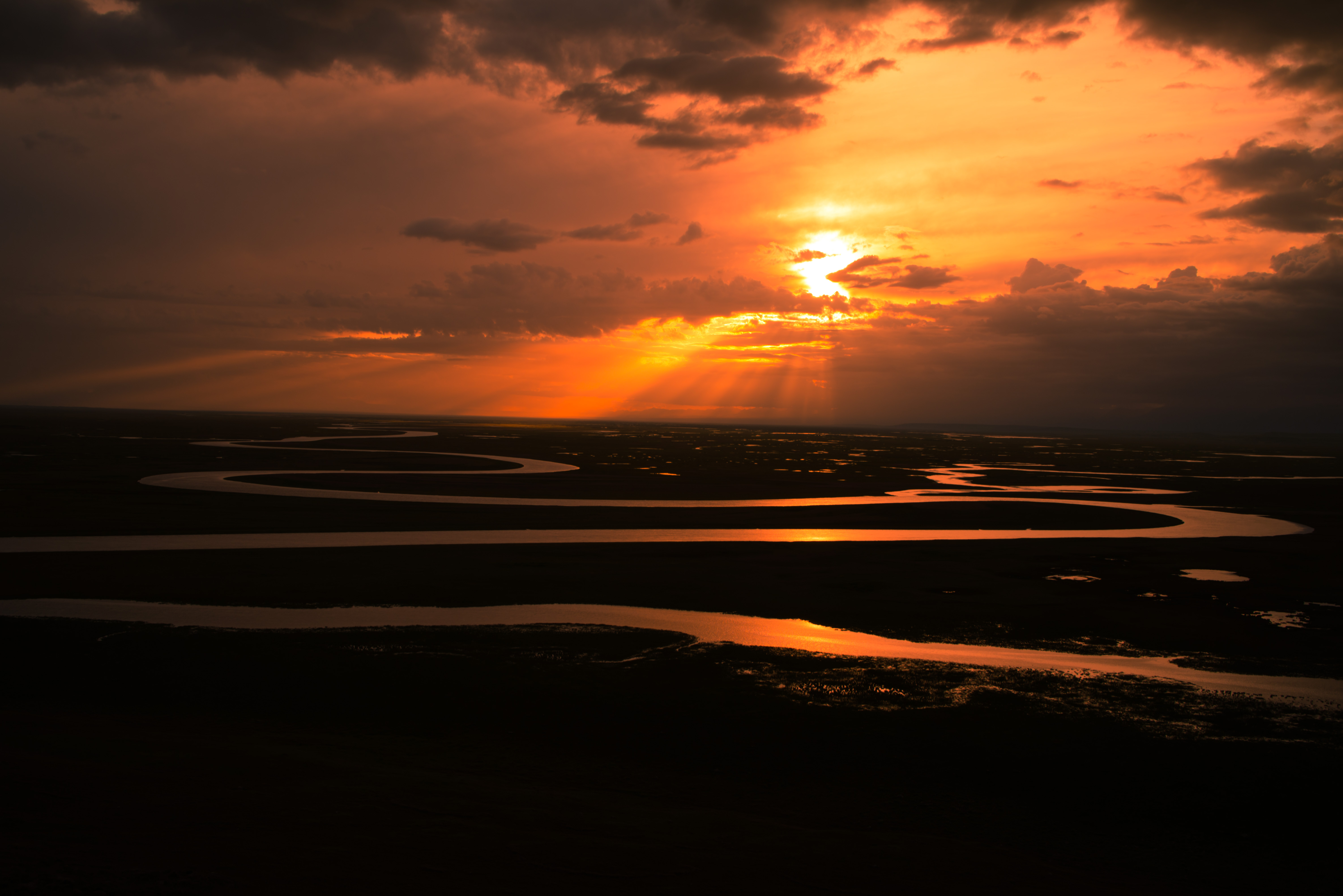 湿地草原巴音布鲁克风光