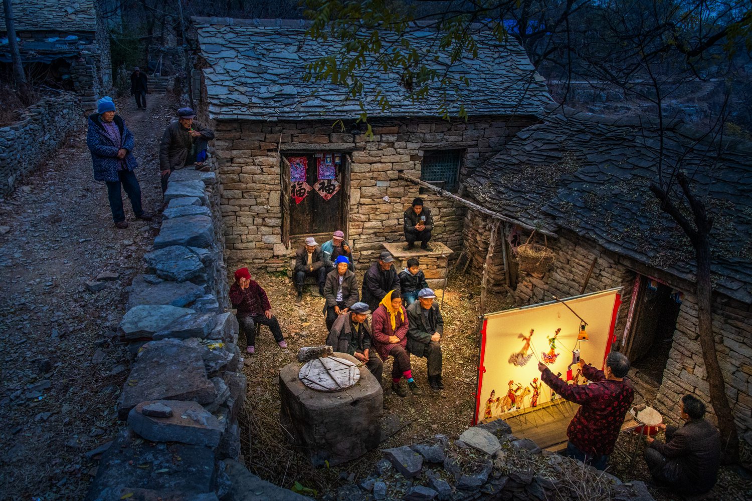 《乡村皮影戏》——2018年11月摄于山西.jpg