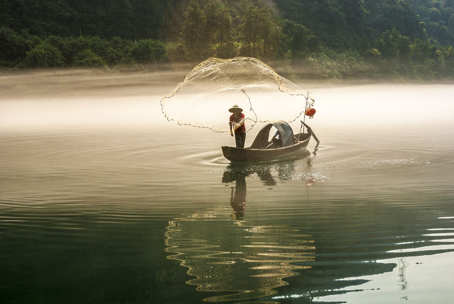撒渔网 沈涛(广东珠海)