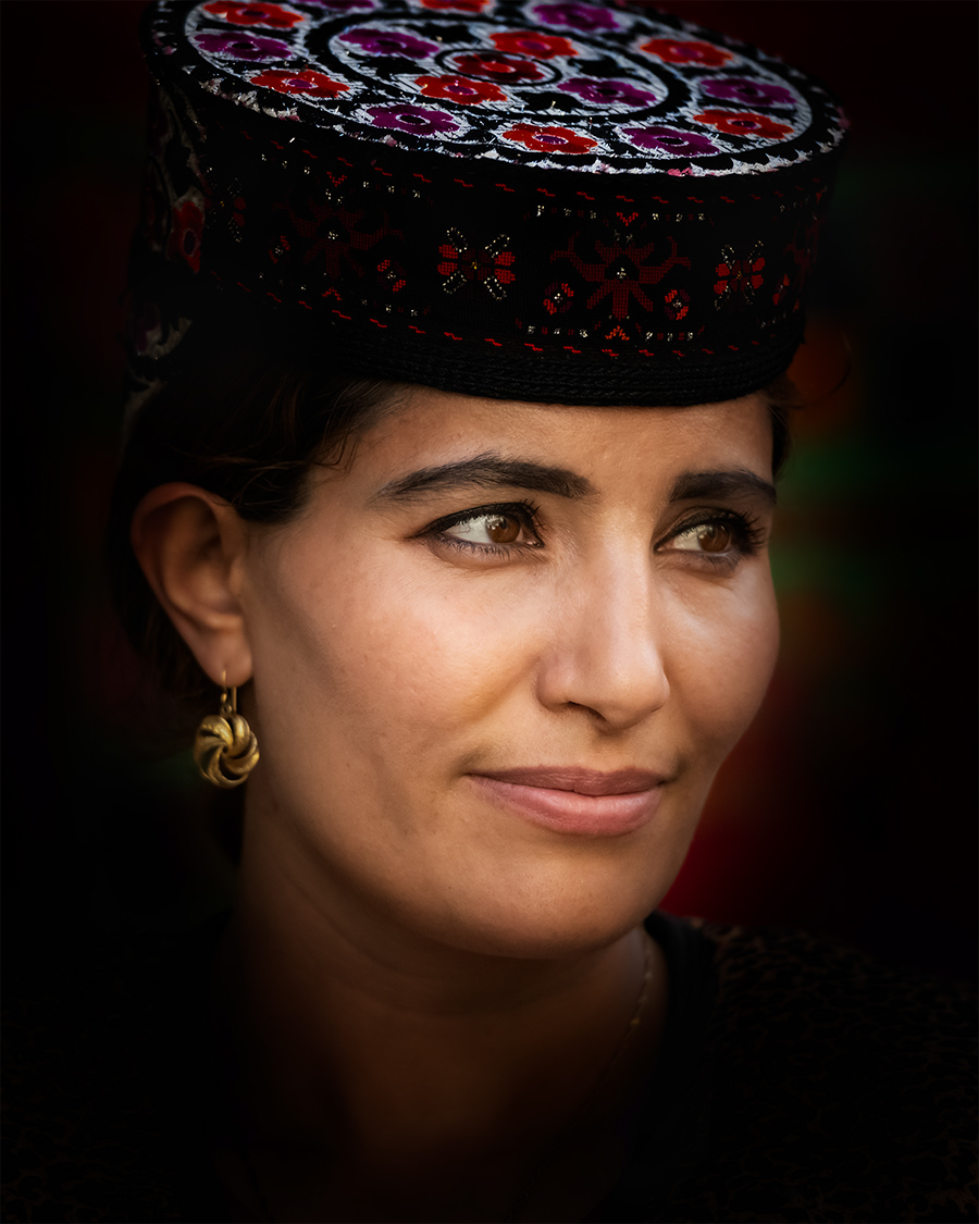 帕米尔高原上的塔吉克族女人