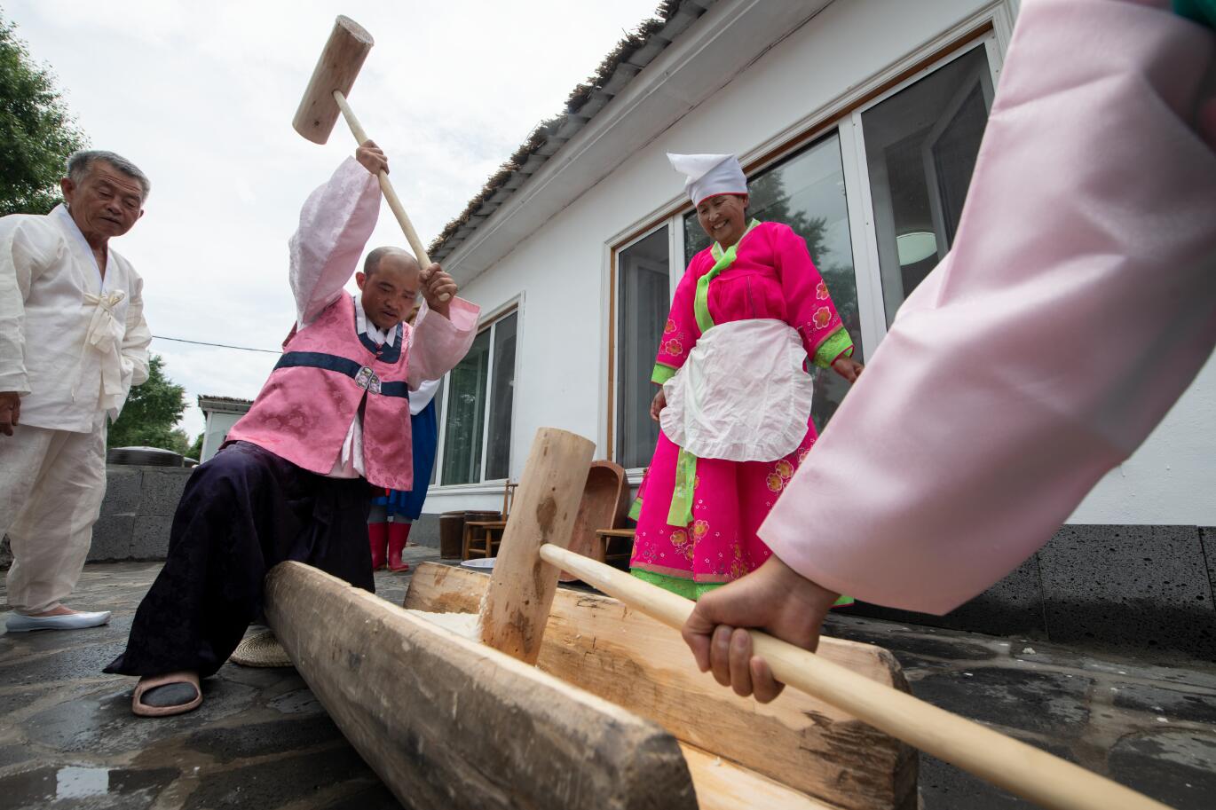 朝鲜族非文化遗产-打打糕