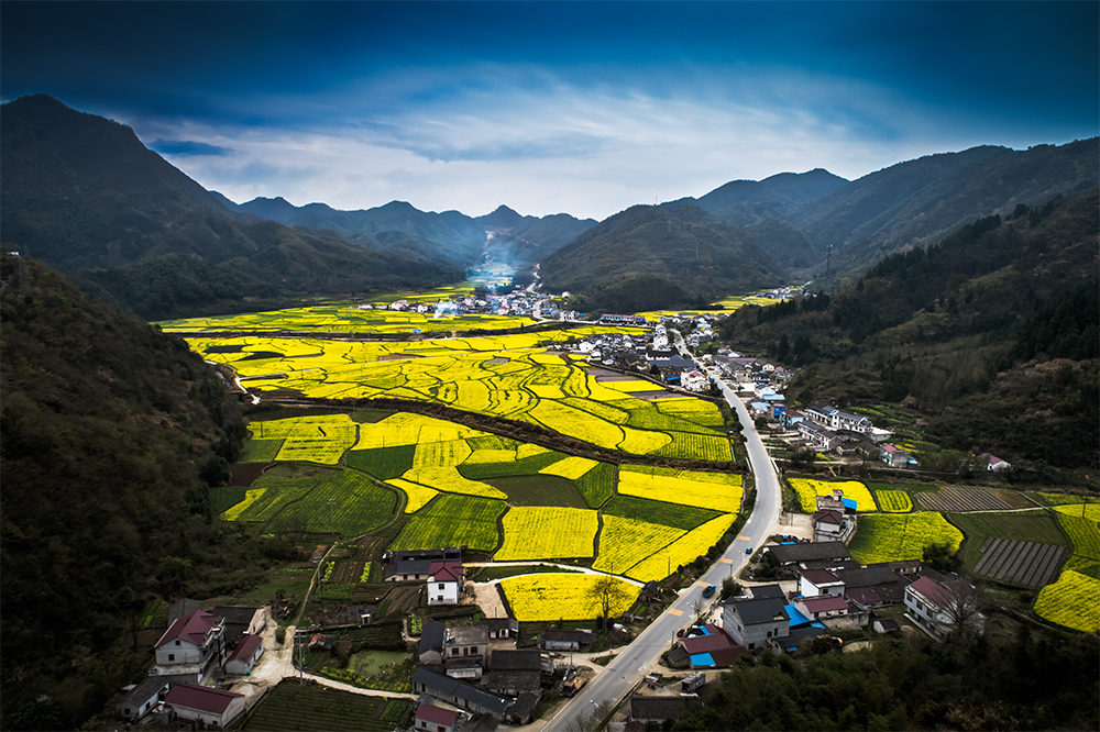 《穷山变良田》摄于2018年3月25日石台县七都镇 - 扶贫 - 大众摄影网