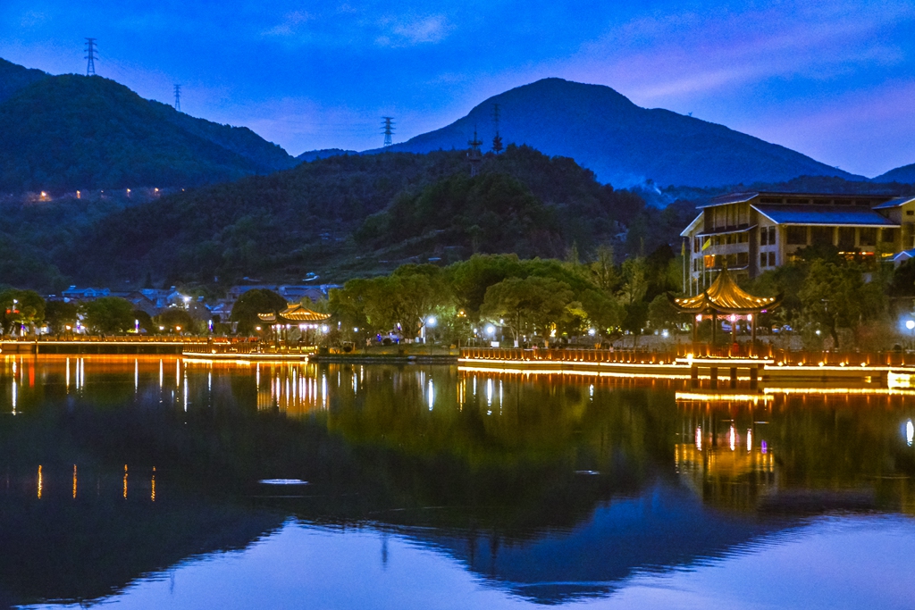 治理后的东谷湖