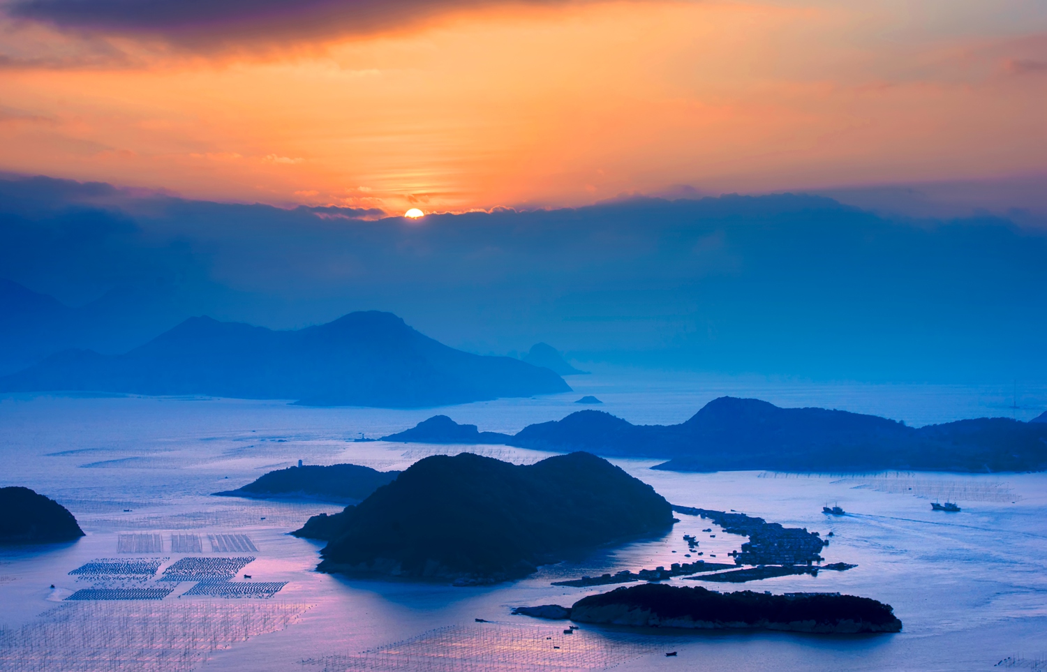 《日出》-第四届"大美渔村 平安渔业"中国渔业征稿区-大众摄影网