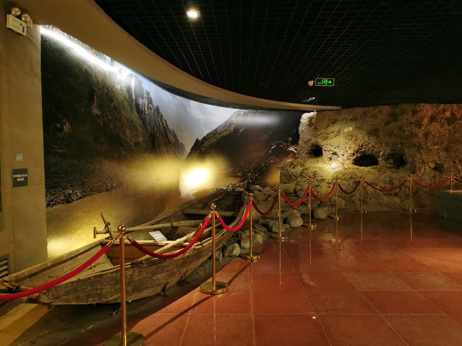 4《红军巧渡金沙江用的船》