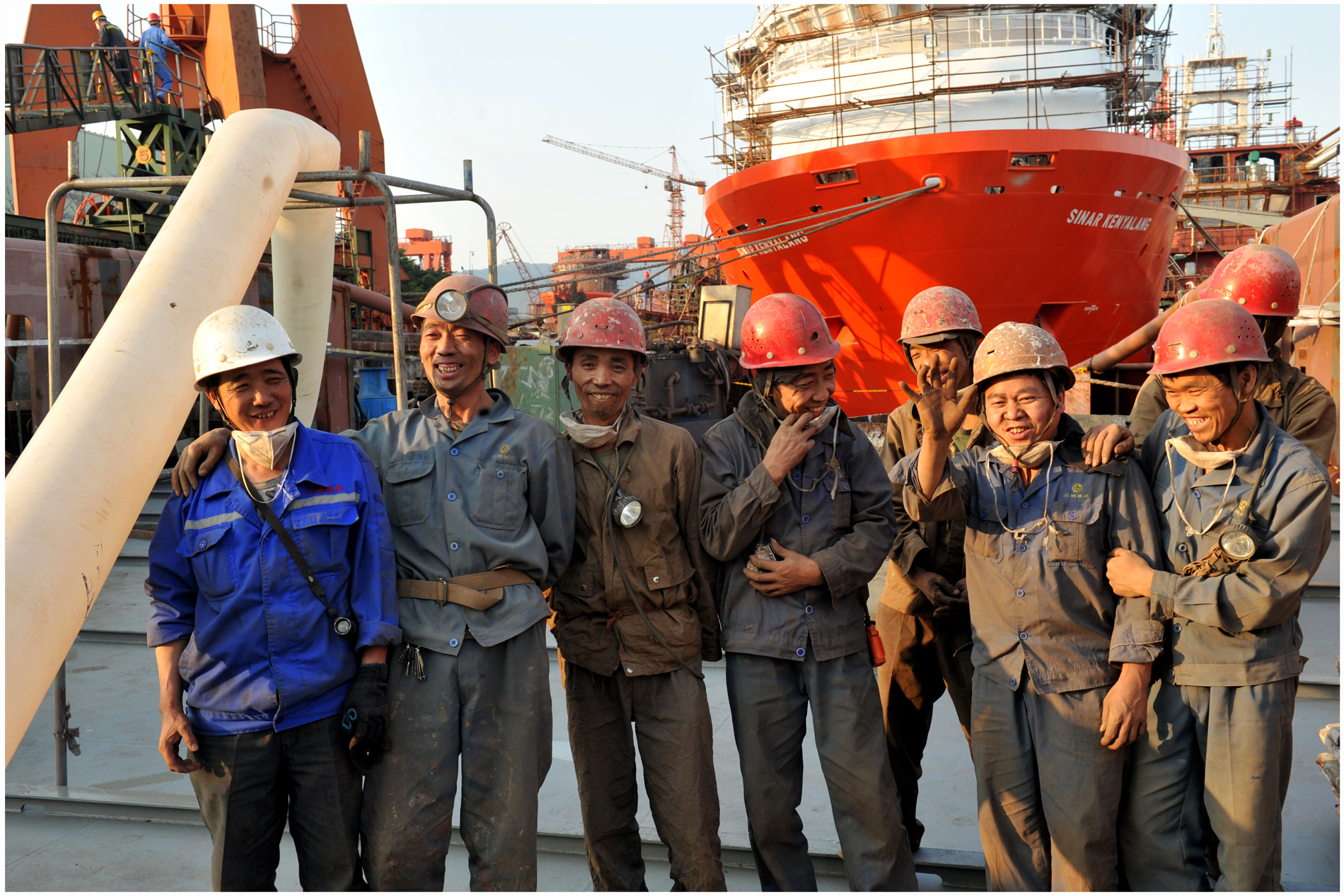 作品《造船工人的笑声》-福建省国资系统庆祝建党100周年摄影大展暨