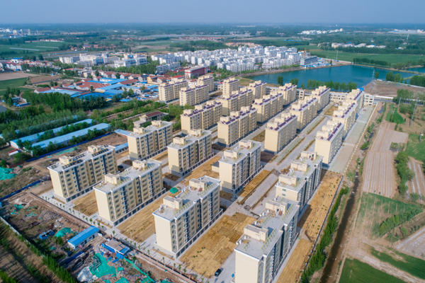 2020年7月,高青县常家镇五合庄村村民吴志慧锁上老家大门.