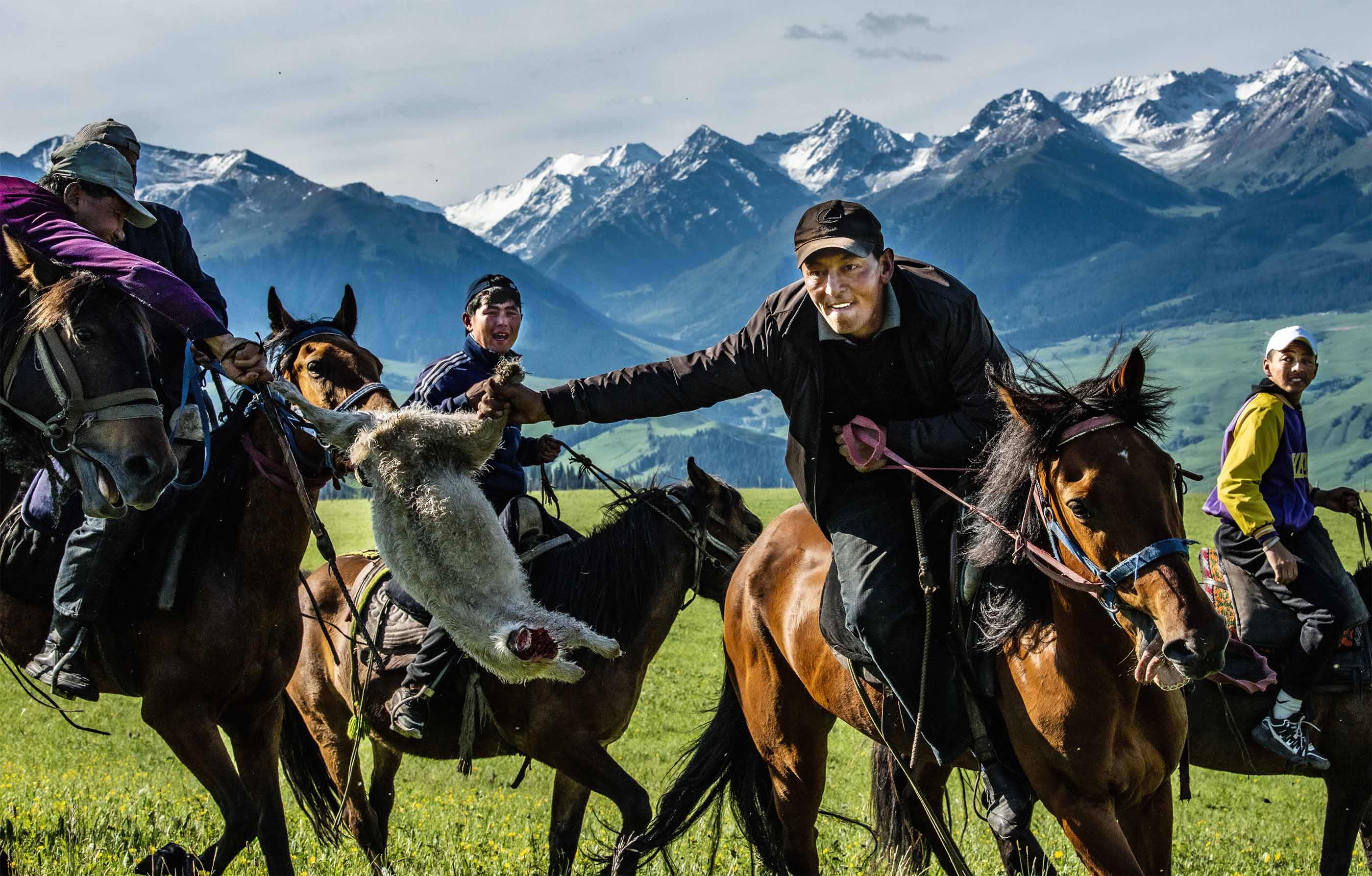 新疆喀拉峻大草原人文-《大众摄影》俱乐部团体会员——影像中国摄影